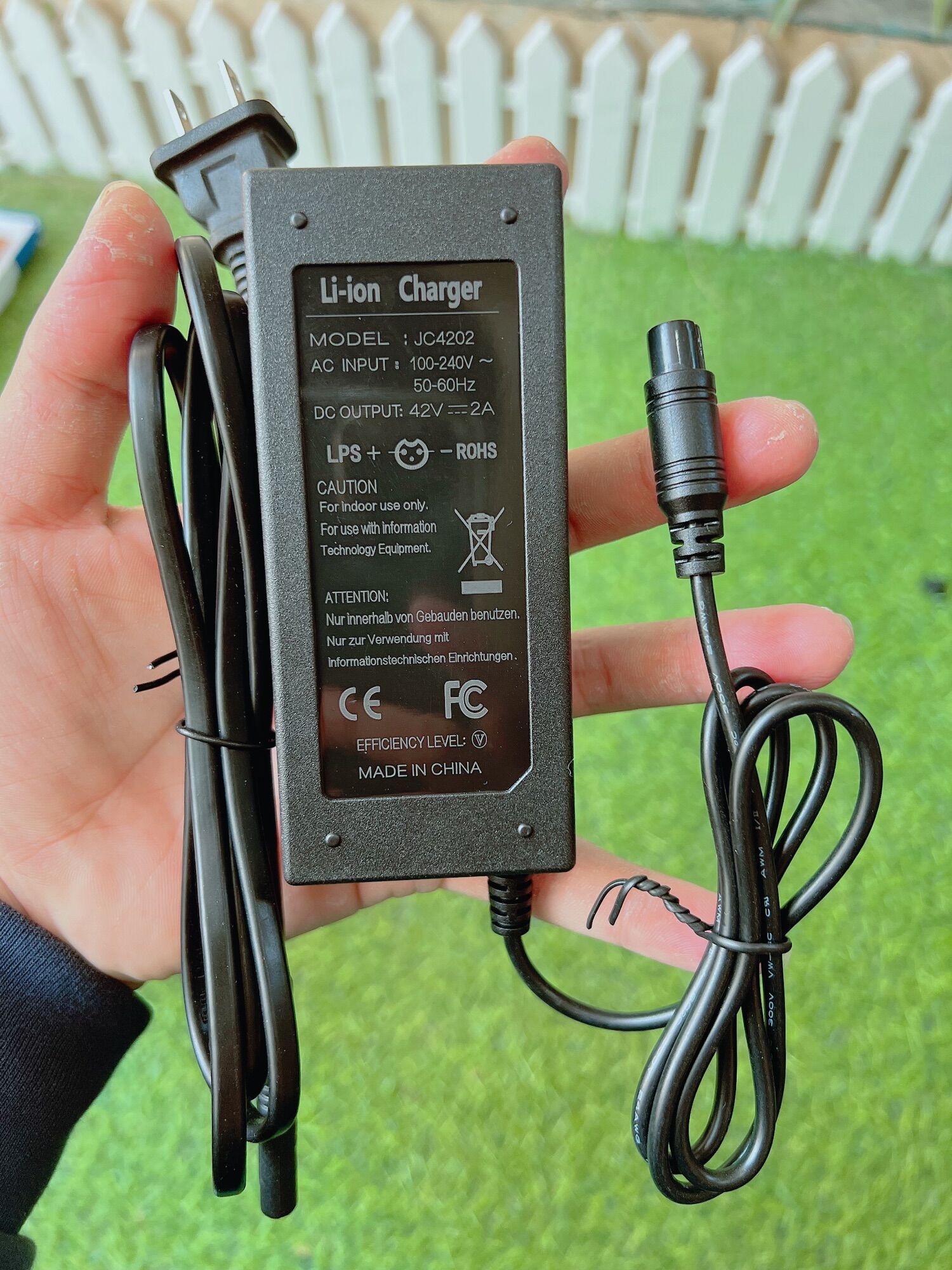 Sạc xe tự cân bằng (42v cho pin 36v)
