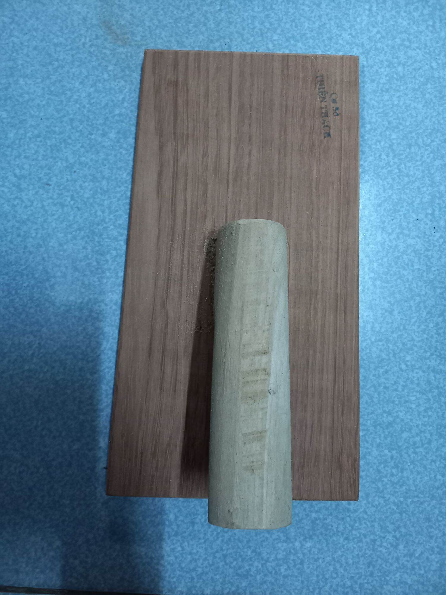 bàn xoa ( bàn chà gỗ )