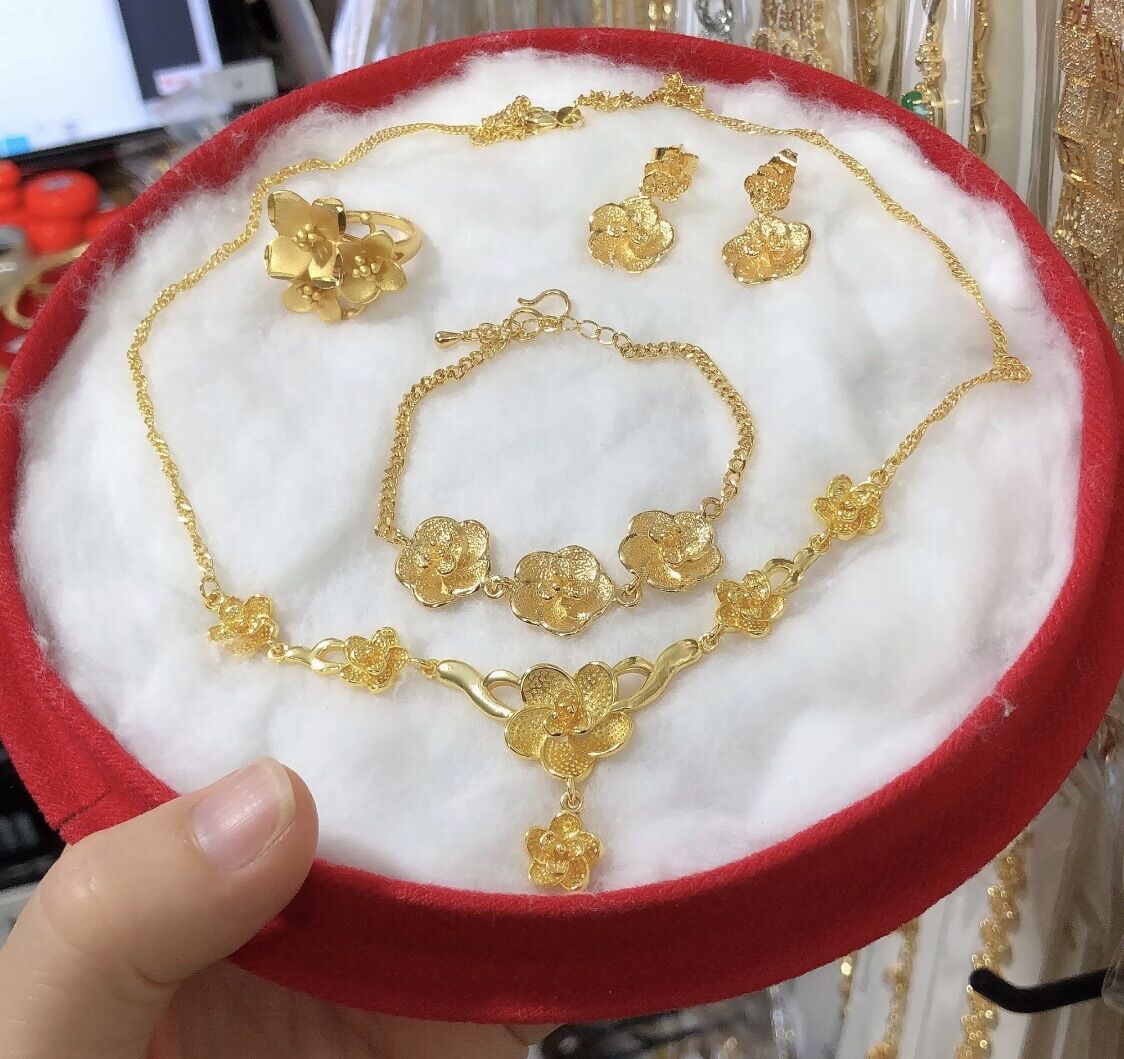 Bộ trang sức cưới kiểu hoa mai mạ vàng 24k cực đẹp
