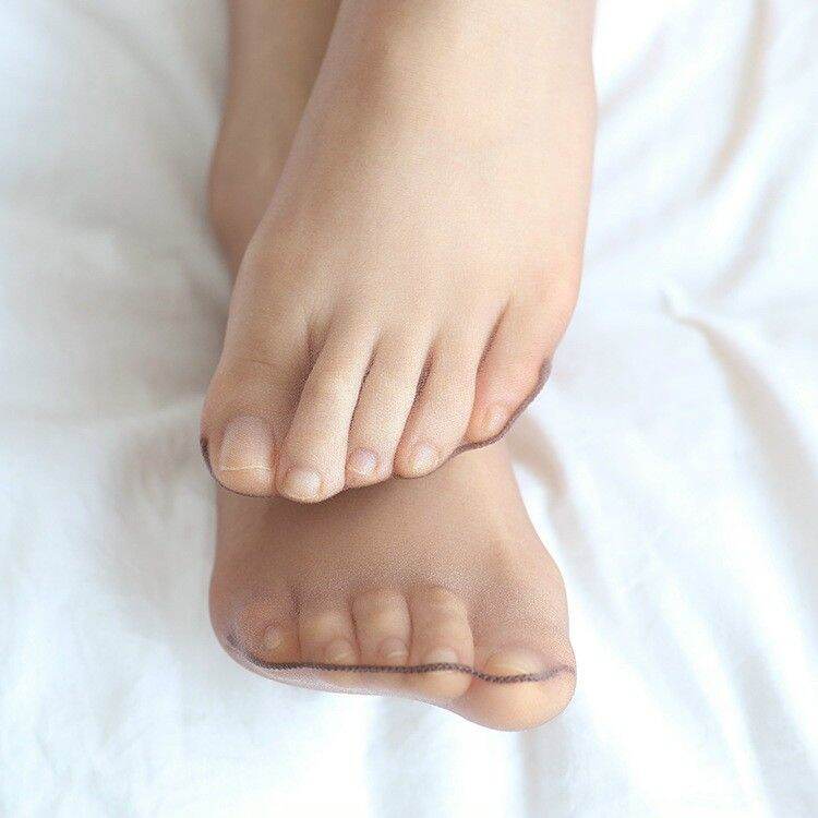 QUẦN TẤT TÀNG HÌNH