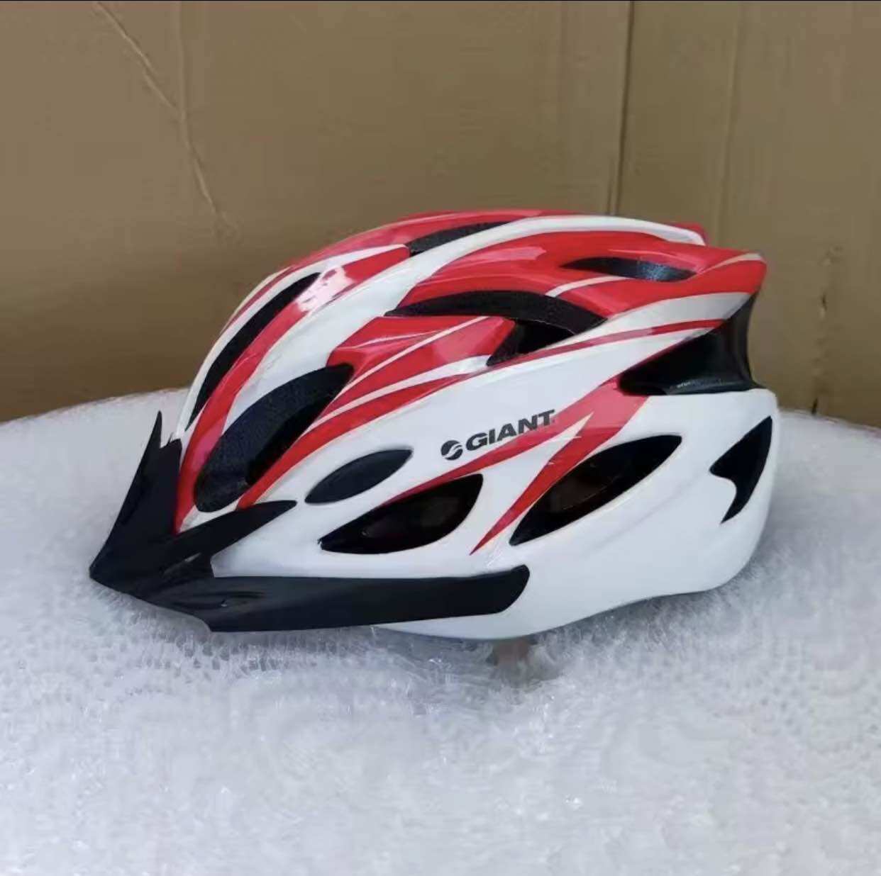 [GIẢM GIÁ ]Nón bảo hiểm xe đạp thể thao dành cho cả người lớn và trẻ em từ 10 tuổi có dây trong điều chỉnh