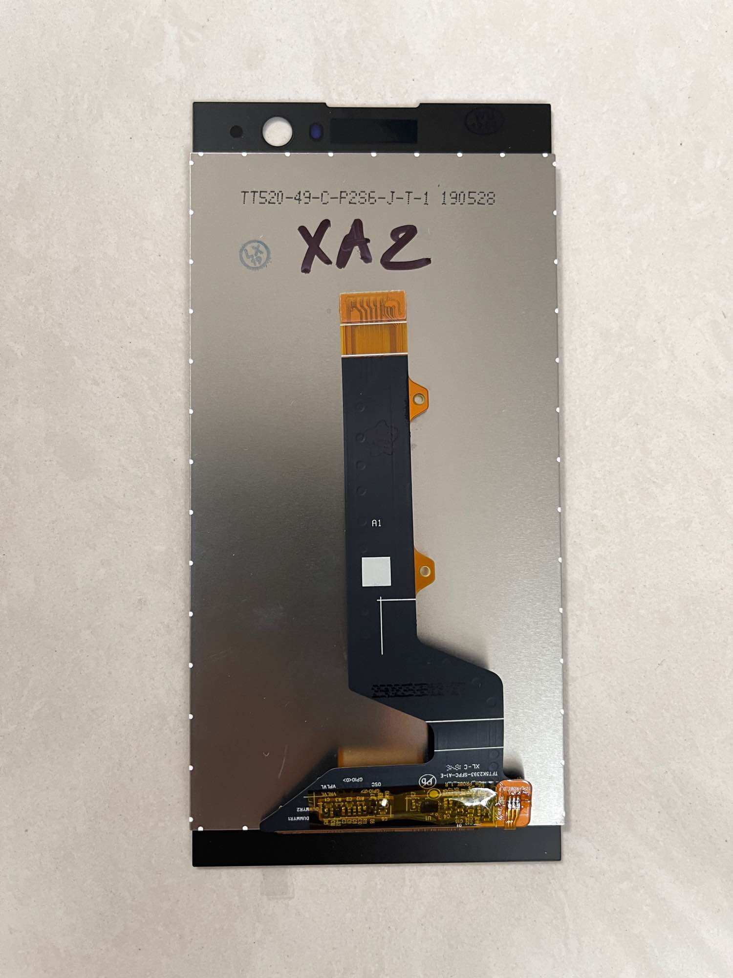 Màn hình Sony XA2