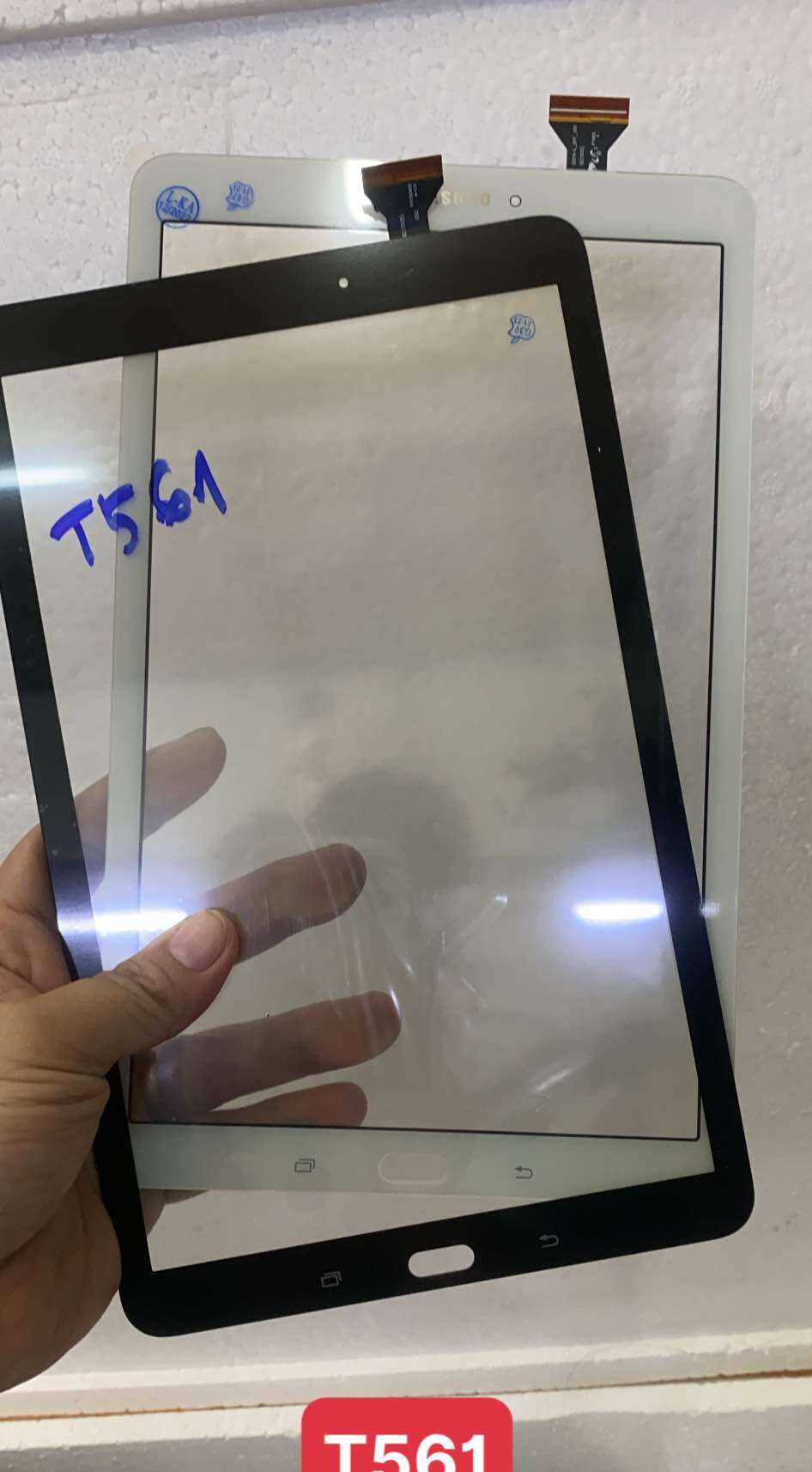 Cảm ứng samsung tab t561