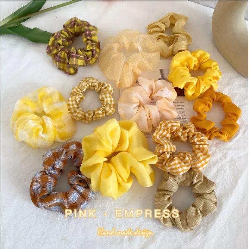 Set 10 cột tóc nữ scrunchies tone vàng cá tính