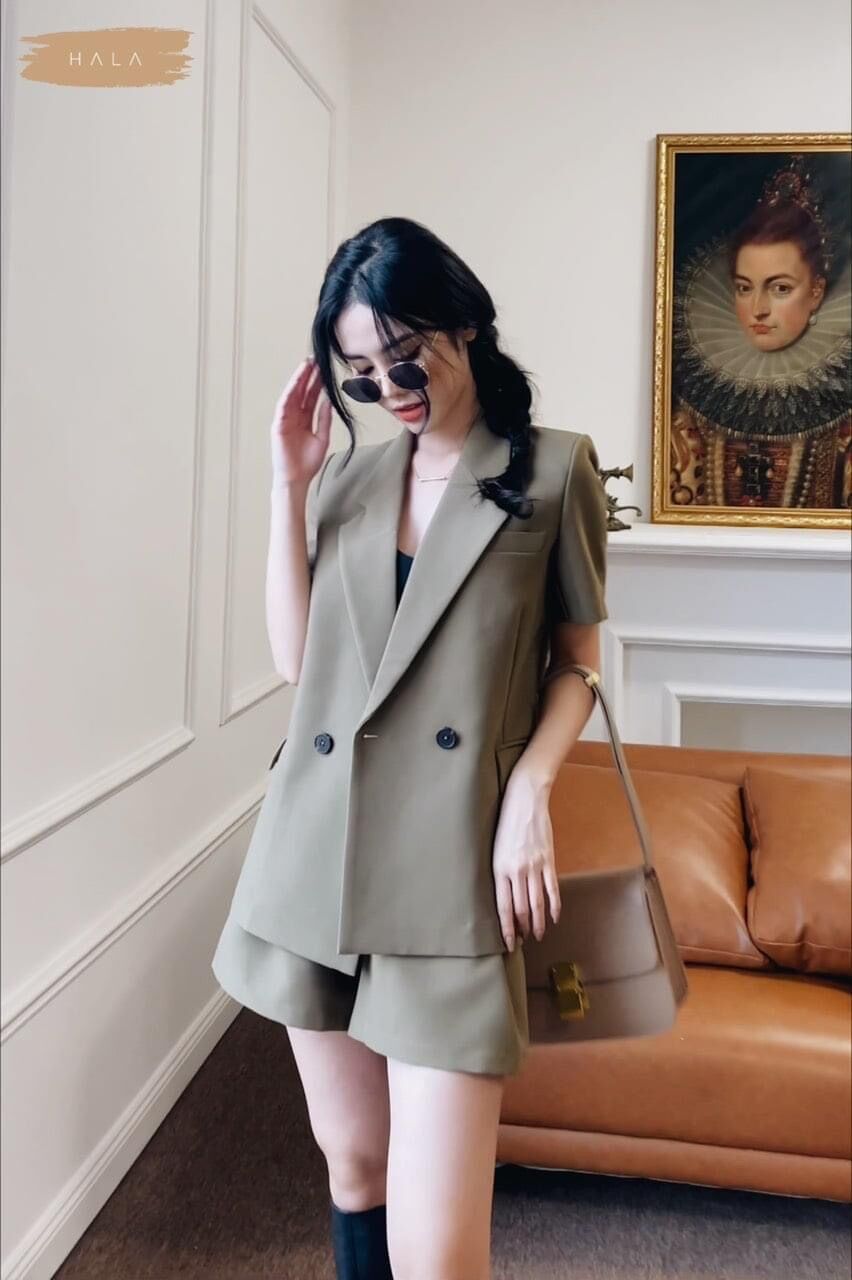 HALA Short Sleeve Blazer - Blazer ngắn tay