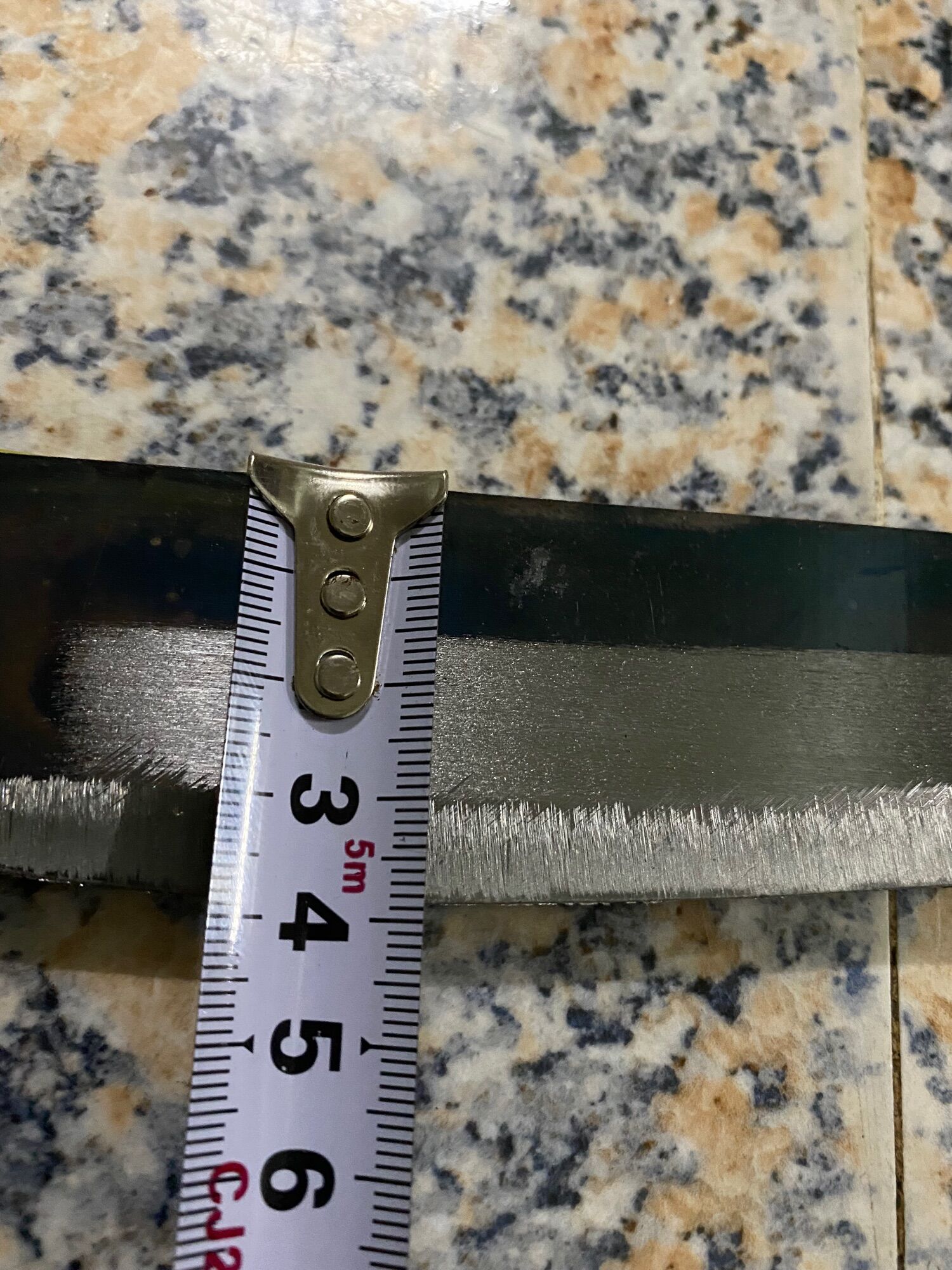 Dao sắc gọt rao củ