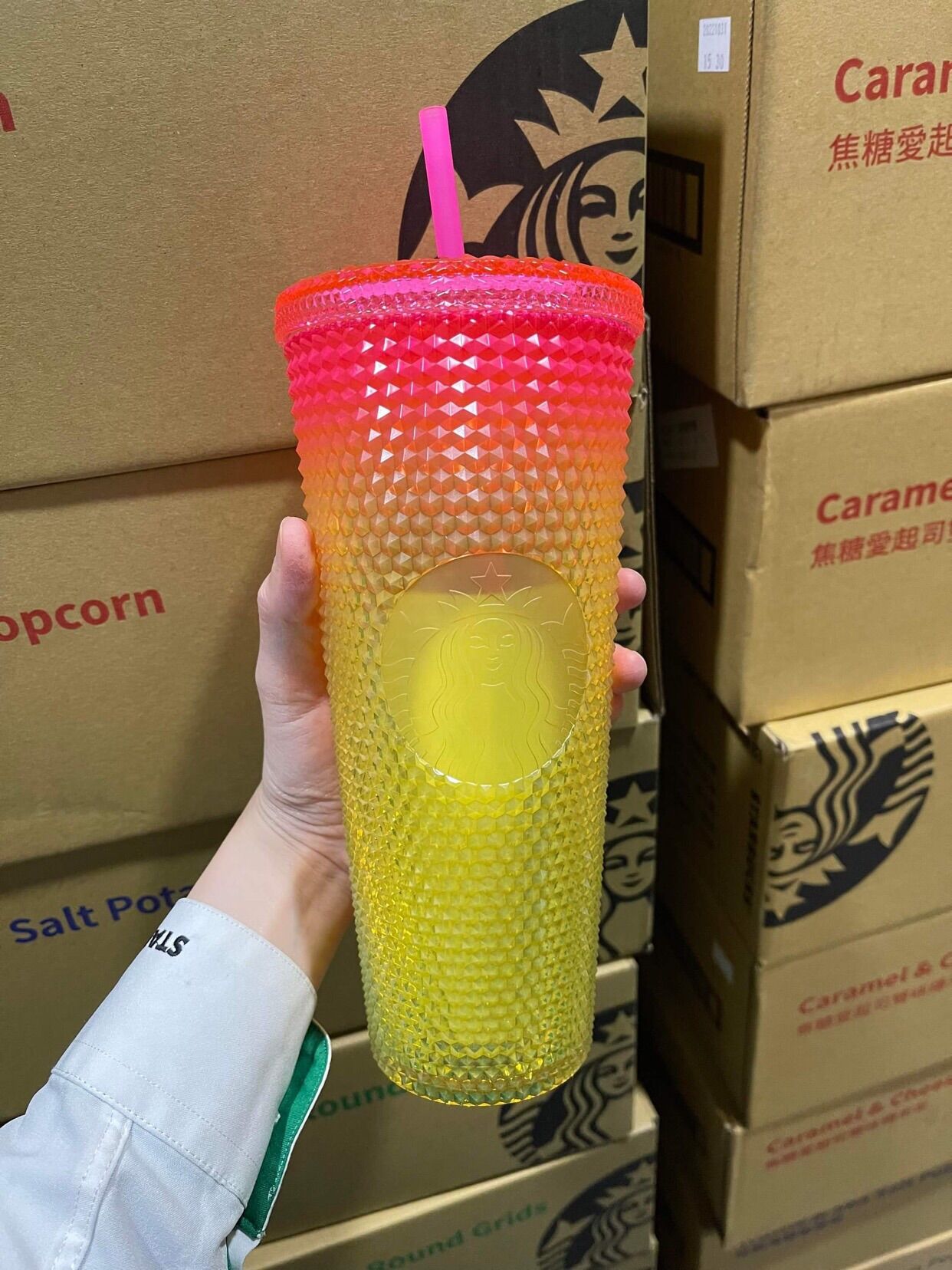 Ly gai Studded Starbucks Taiwan 710ml