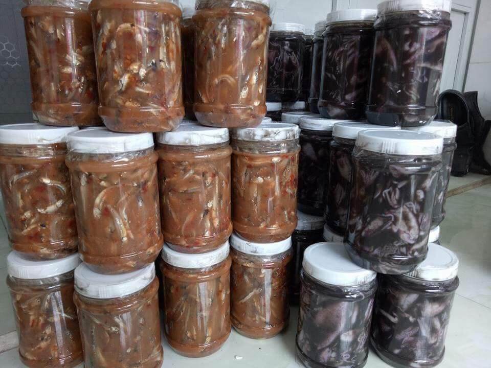 Combo 1 hủ mắm mực + 1 hủ mắm cá cơm _quảng ngãi