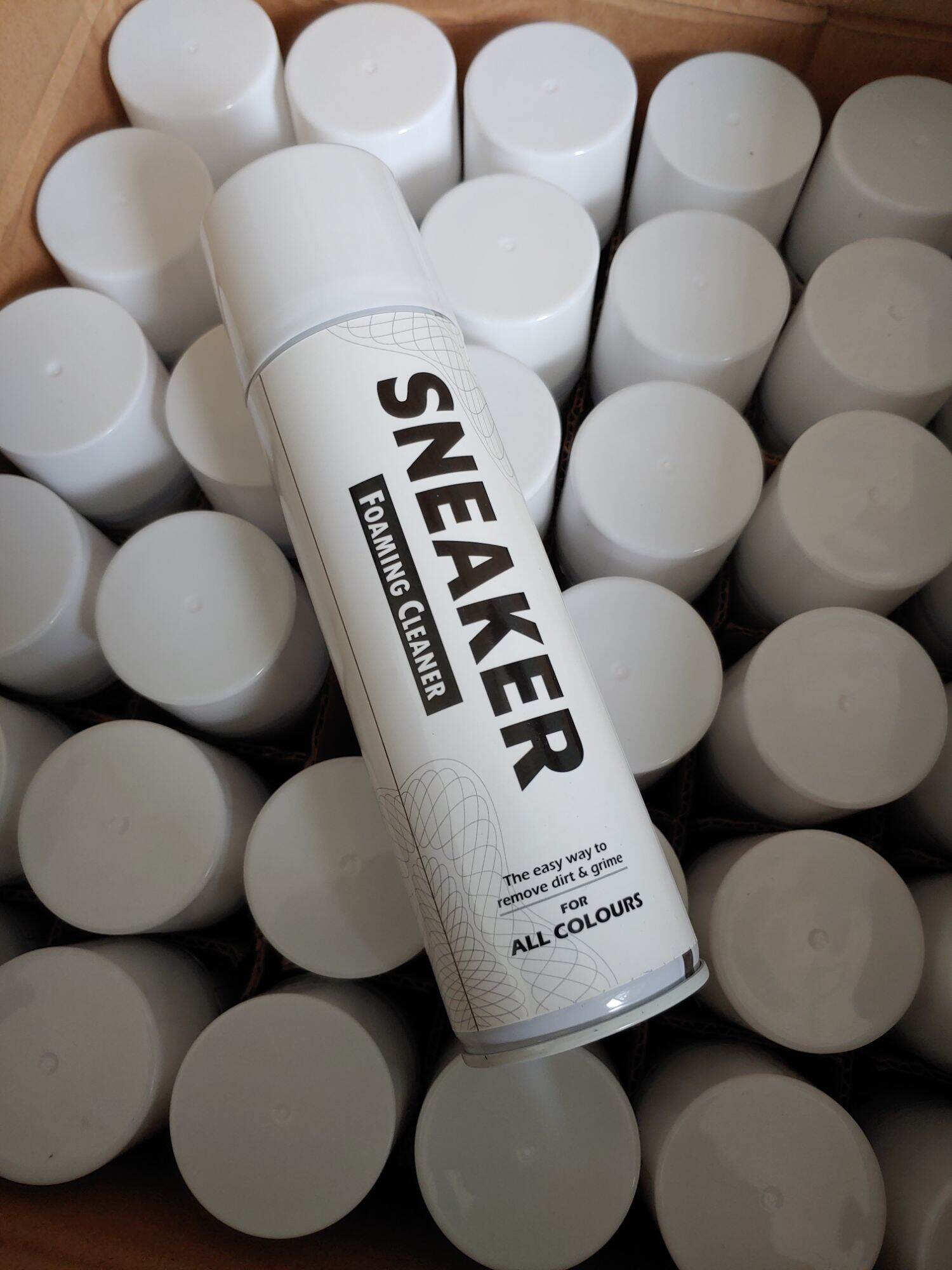 Chai xịt vệ sinh giày bọt tuyết Sneaker 300ml - Hando