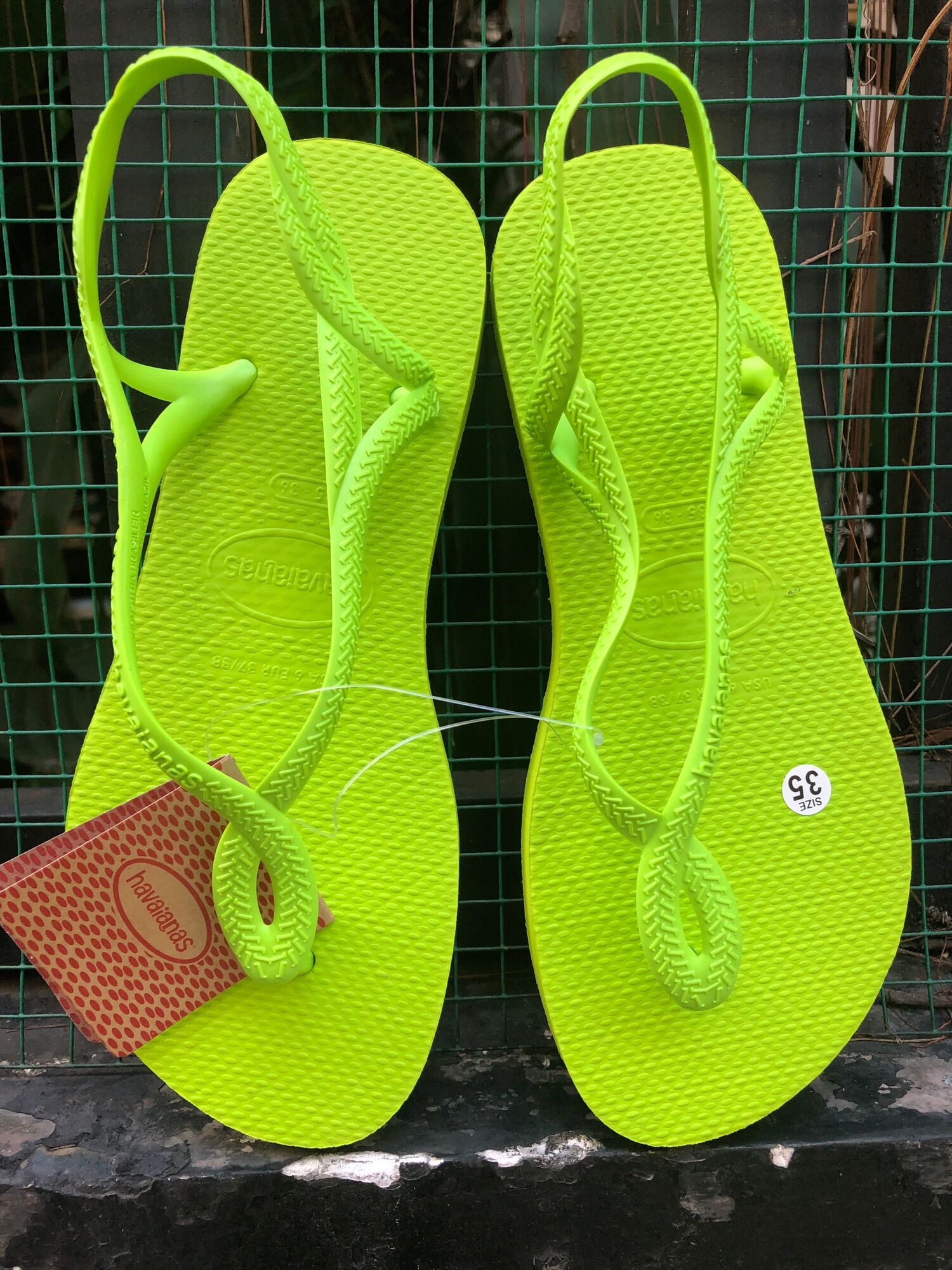 Sandal đi biển cực hot