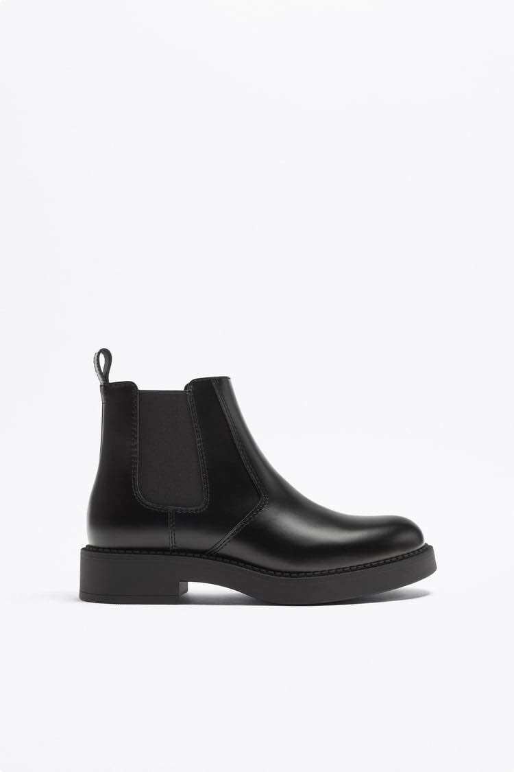 Giày boots màu đen Zara authentic CHELSEA size 40