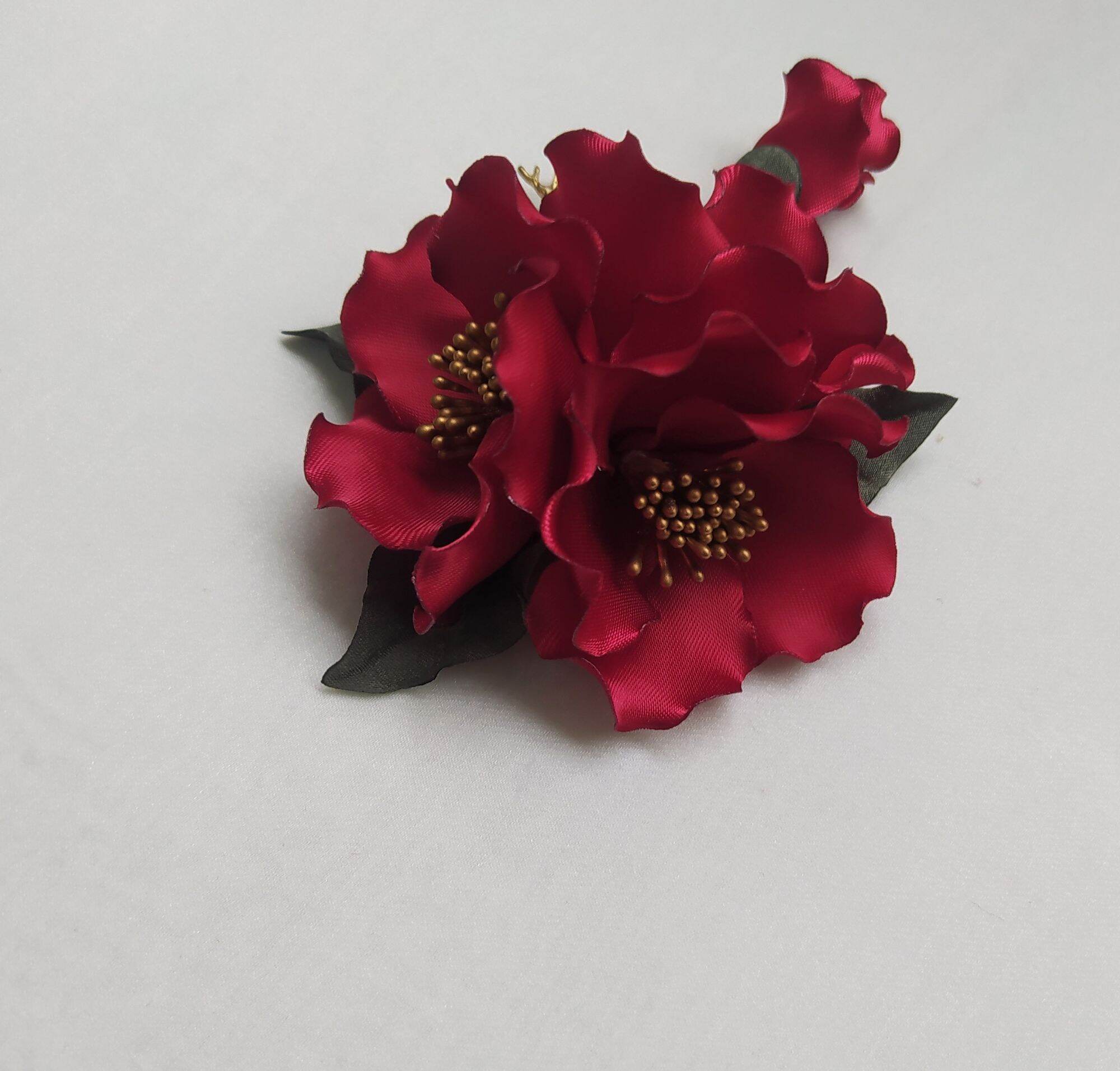 Hoa cài áo chùm handmade Canto màu đỏ đô