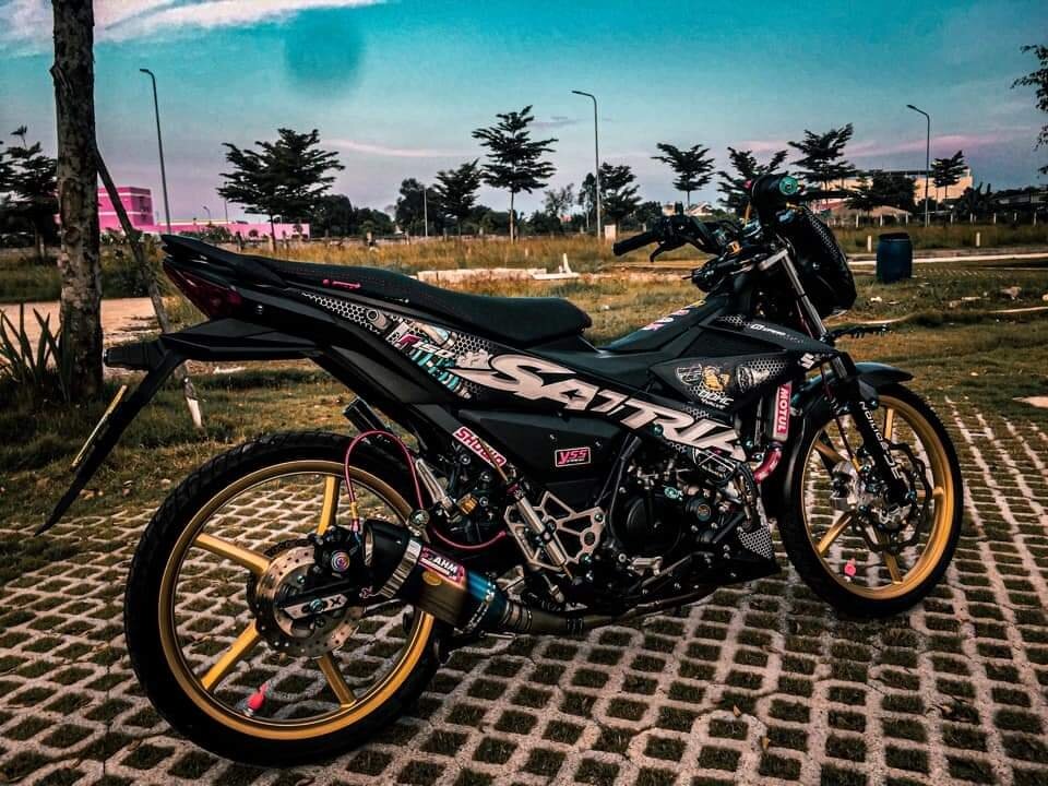tem rời satria đen tổ ông