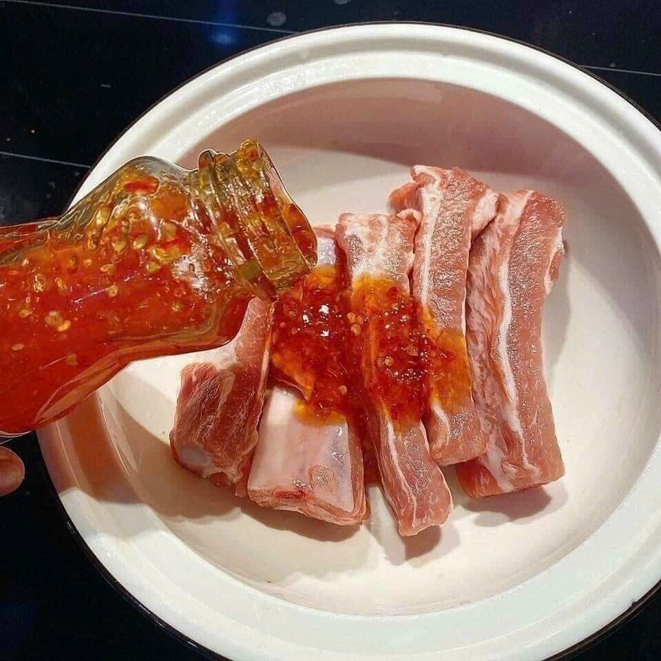 Sốt chua ngọt Thái Lan hiệu con gà 260gr