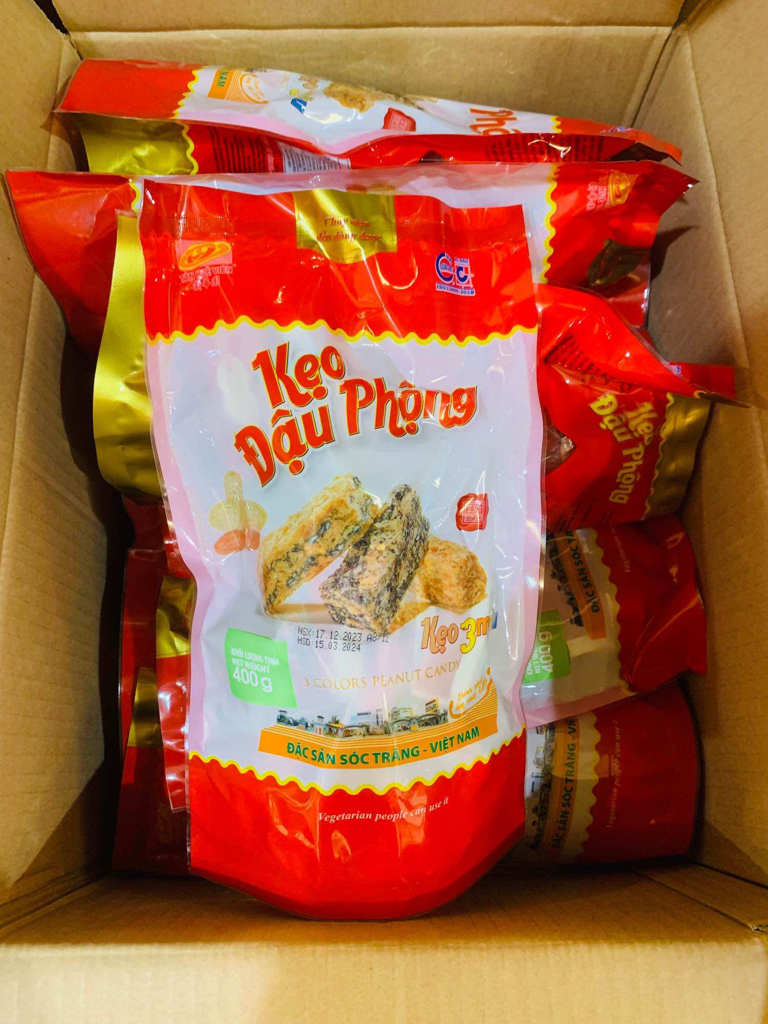 Kẹo đậu phộng 3 màu Tân Huê Viên