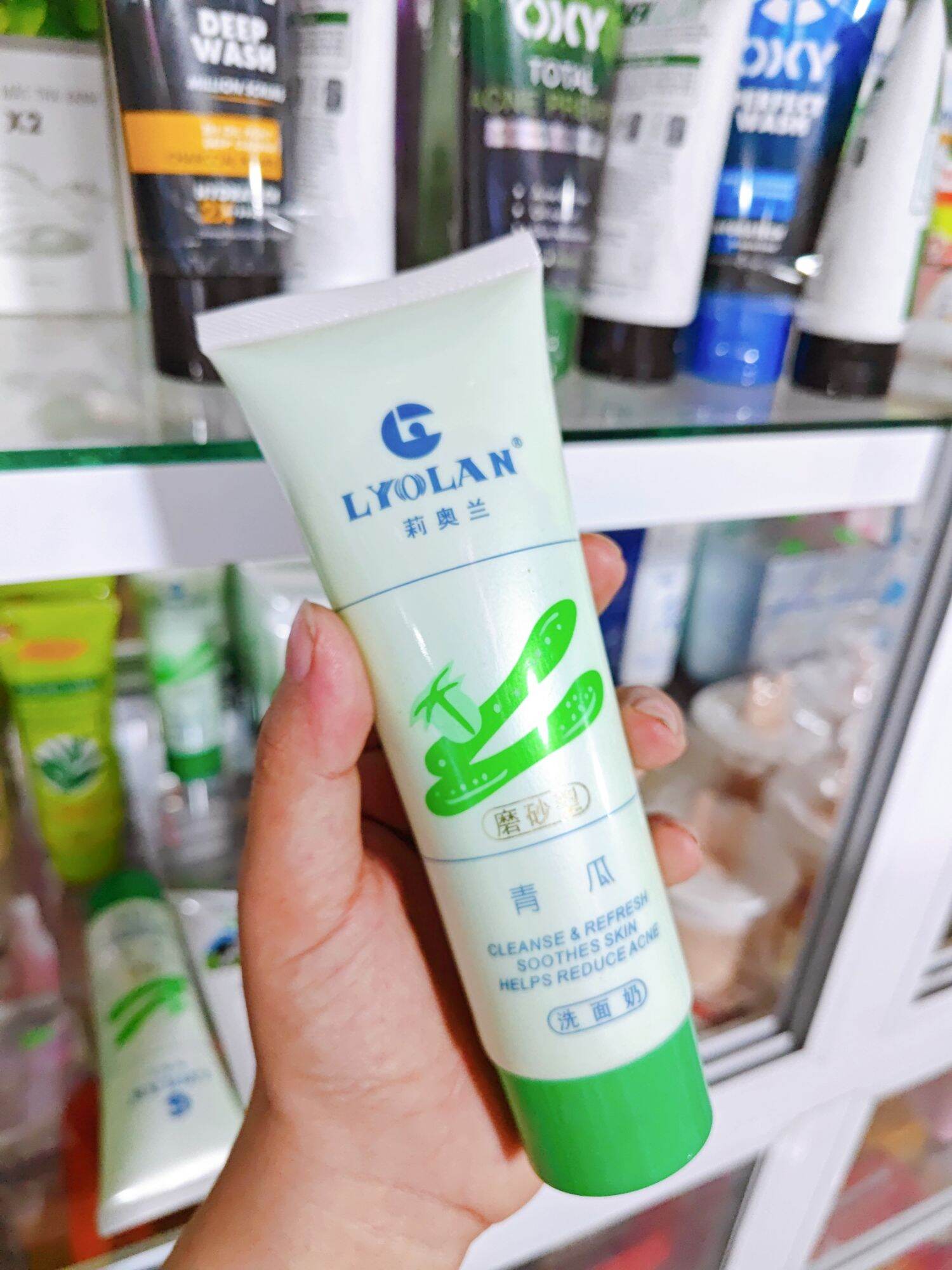 Sữa rửa mặt trắng da lyolan 120g