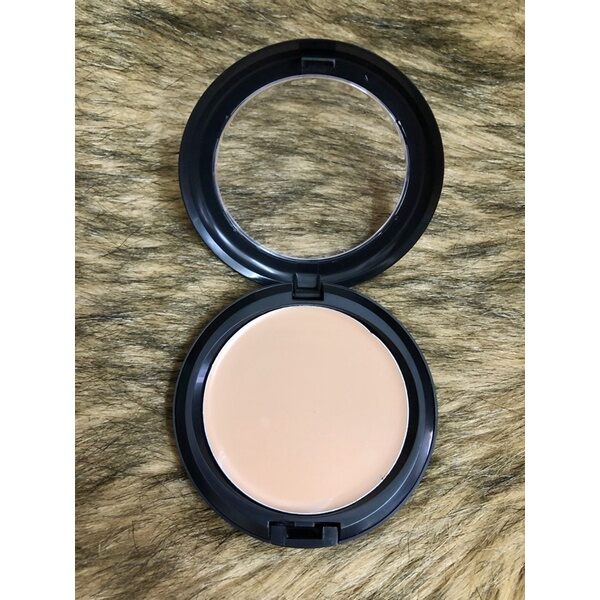 Kem nền đặc che khuyết điểm Make Up Shop
