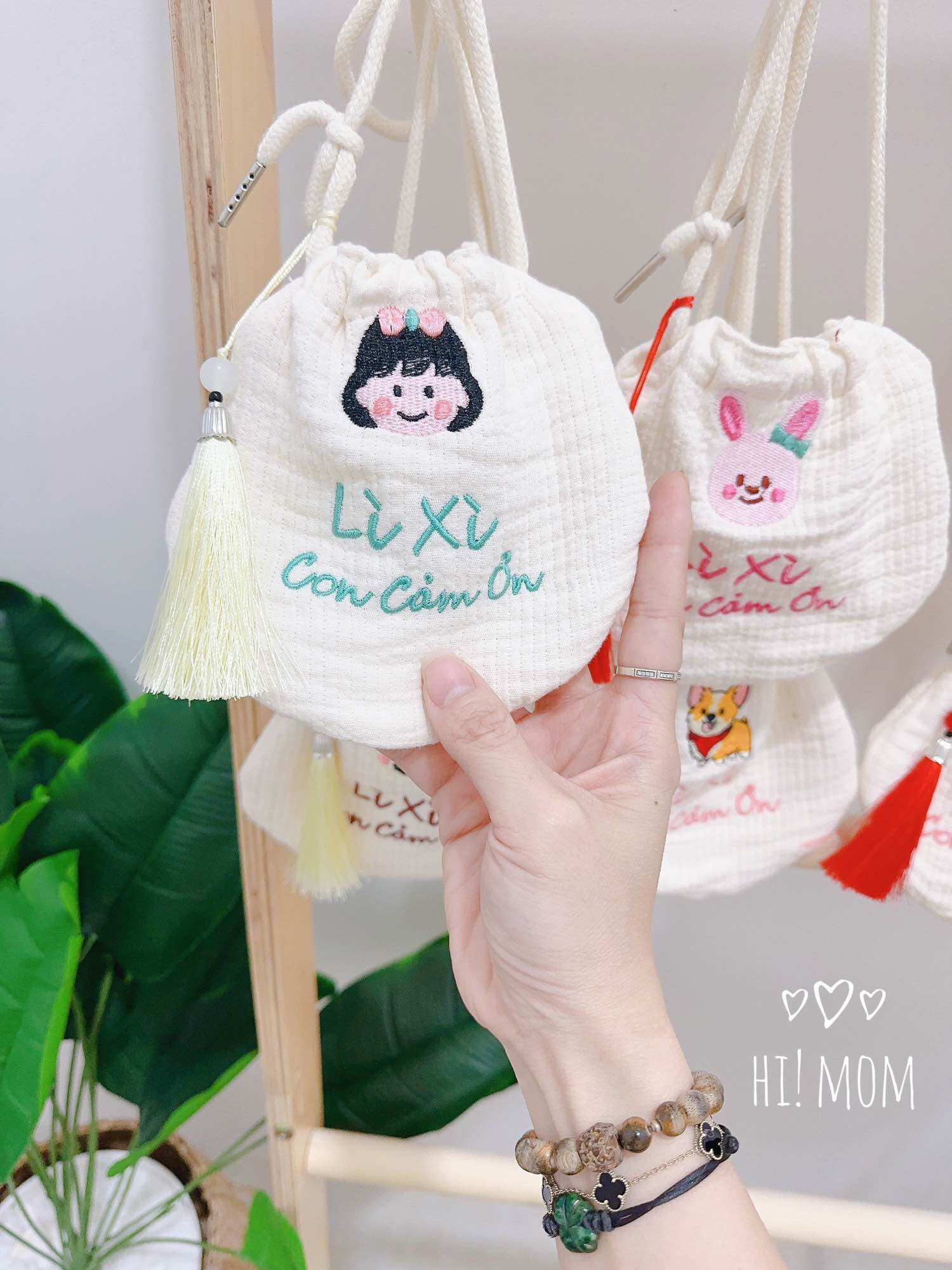 Túi lì xì bé trai bé gái diện tết