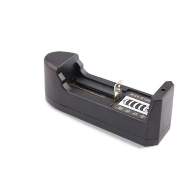 Sạc pin đèn