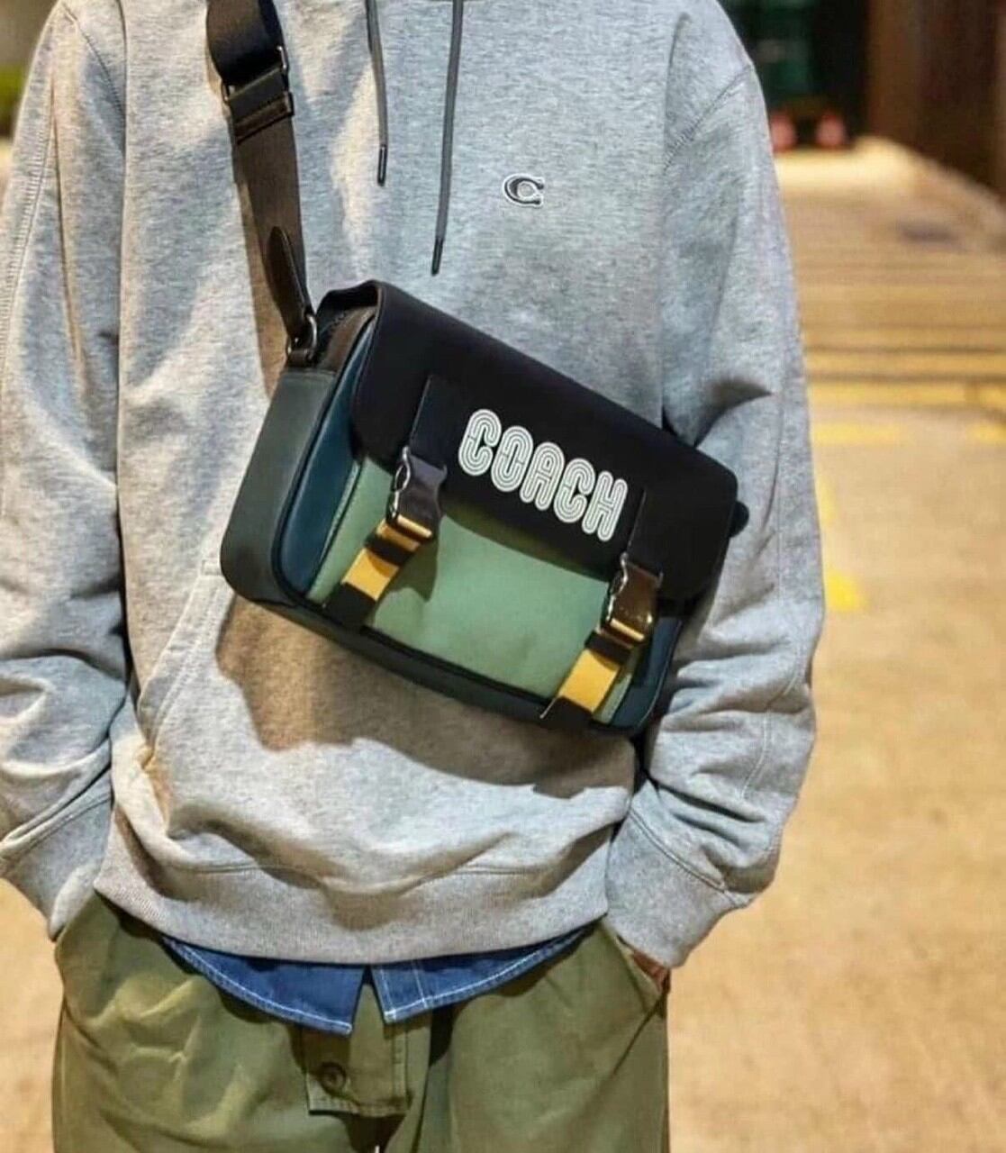 C0ACH - Track Crossbody bag đeo chéo sang xịn