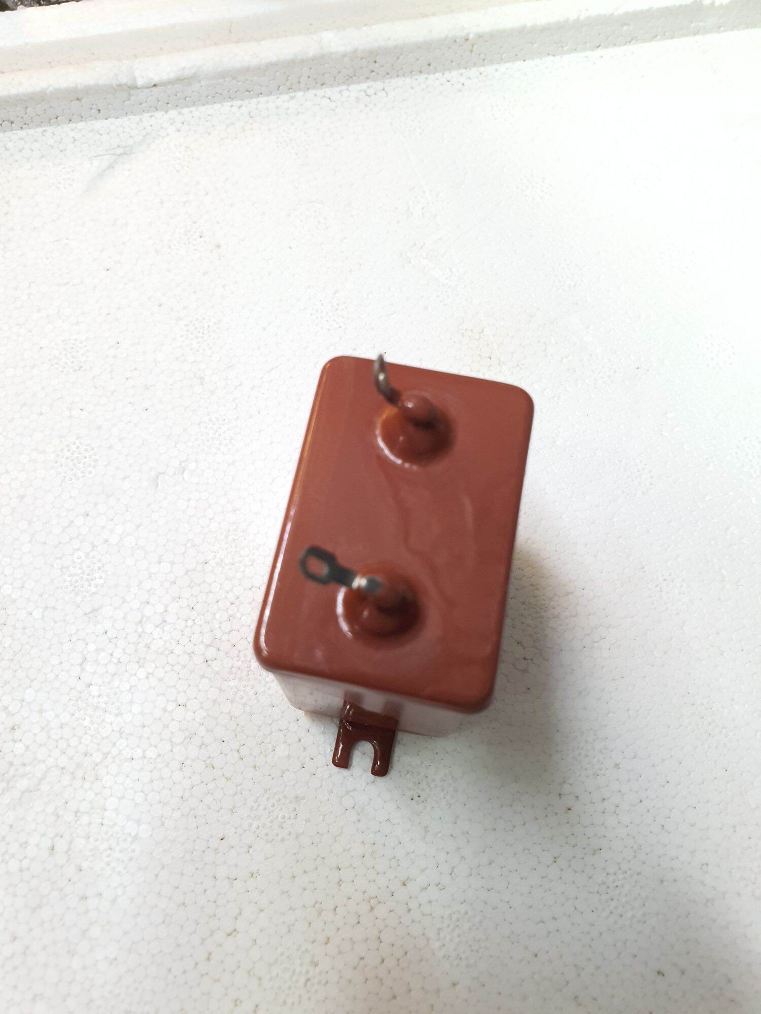 tụ dầu nga 4uf 400v