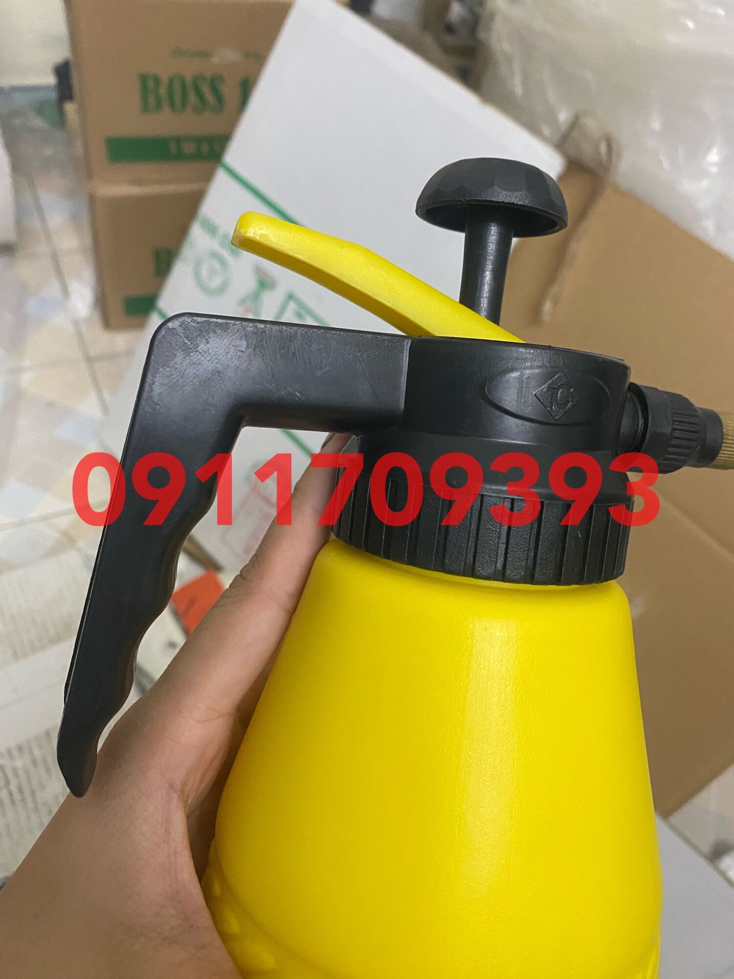Bình tưới cây , bình phun sương
