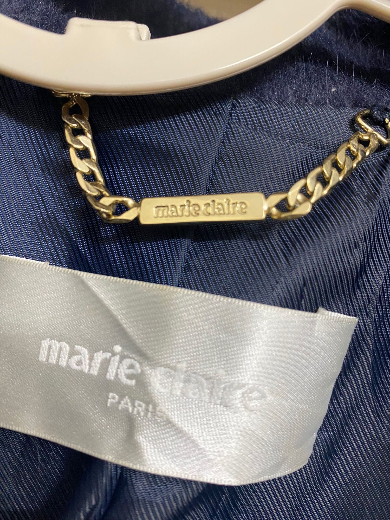 Áo khoác dạ Marie Claire xịn sò
