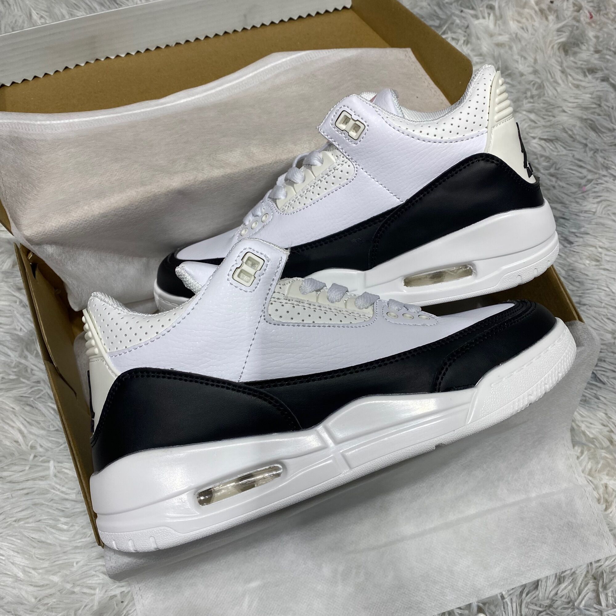Giầy Jordan 3 trắng đen cao cấp fullbox