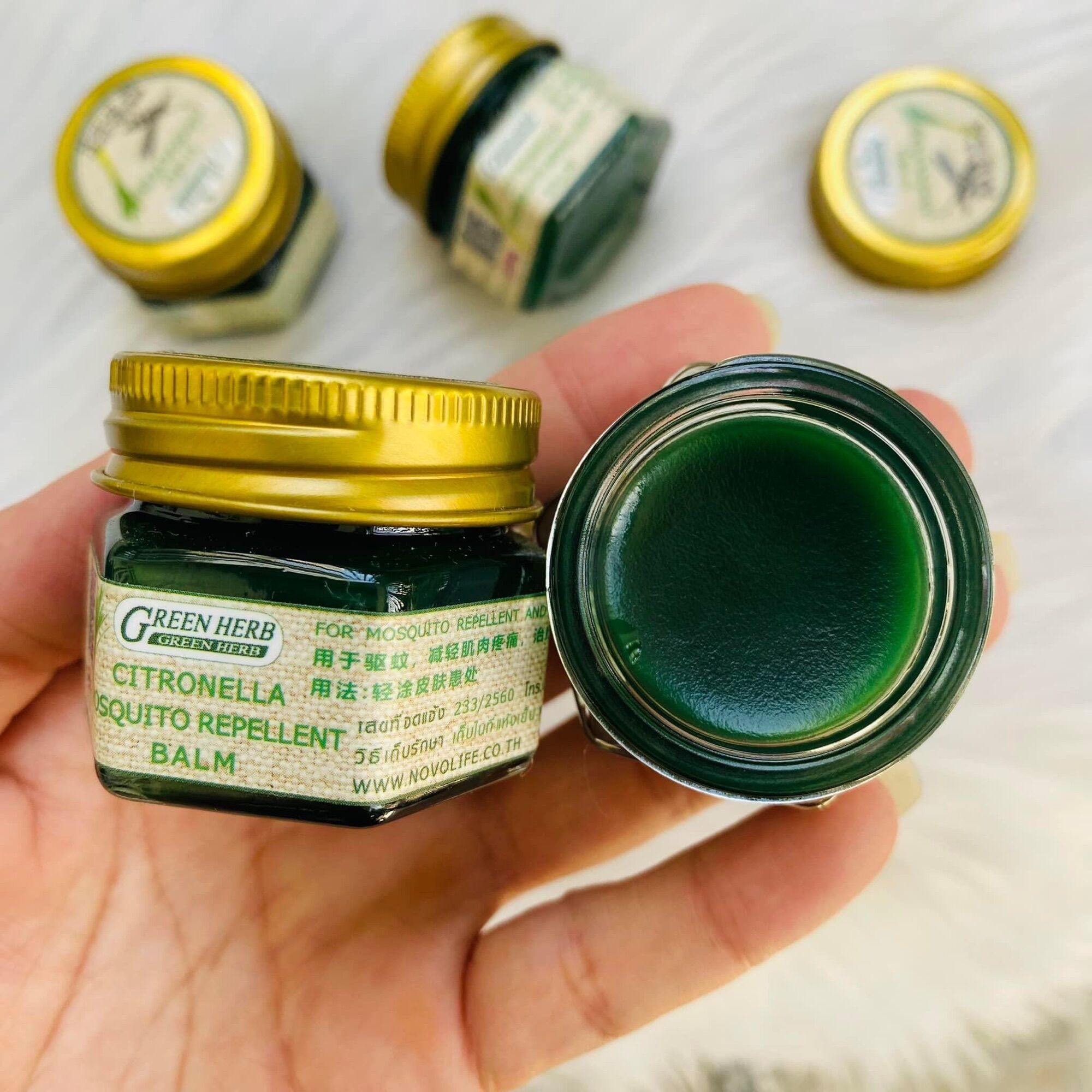 Dầu cù là Green Herb Balm thoa muỗi đốt Thái lan