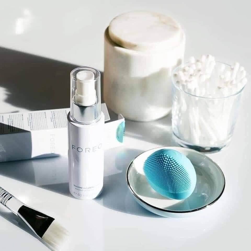 Xịt vệ sinh máy rửa mặt Foreo Luna