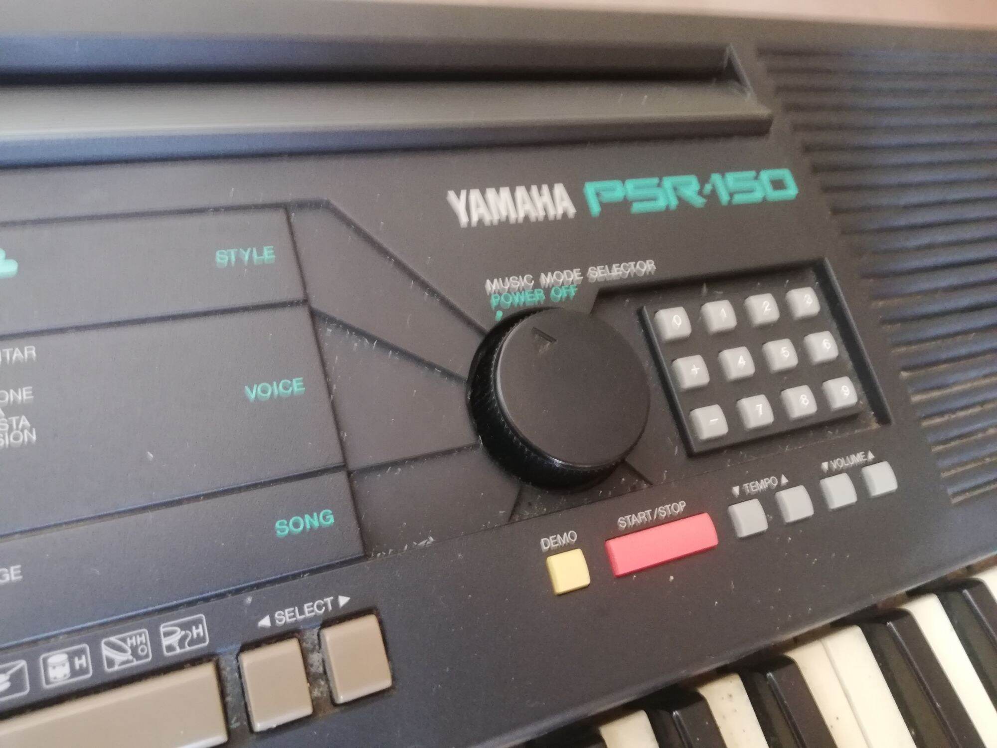 Đàn organ Yamaha PSR 150
