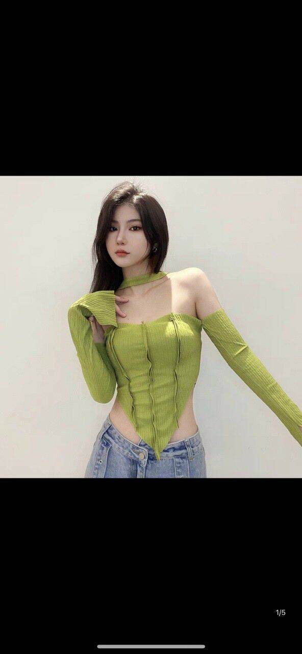 Áo kiểu phong cách tay dài kèm choker