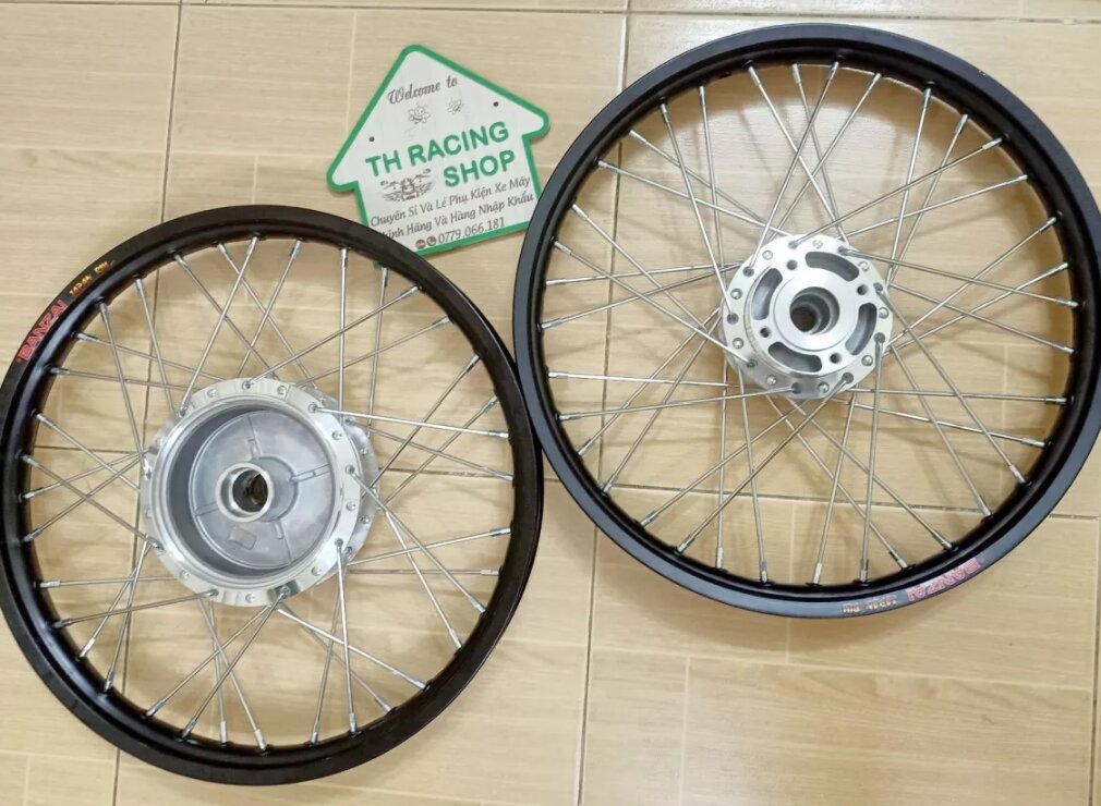 Bánh căm Sirius Jupiter Taurus Exciter 1 đĩa trước đùm mạ crom niềng nhôm Banzai thái màu đen size 1