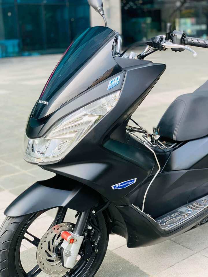 A Má bửng ốp chóa đèn pha trước PCX 125 2015 2016 ( Có bán lẻ từng bên )