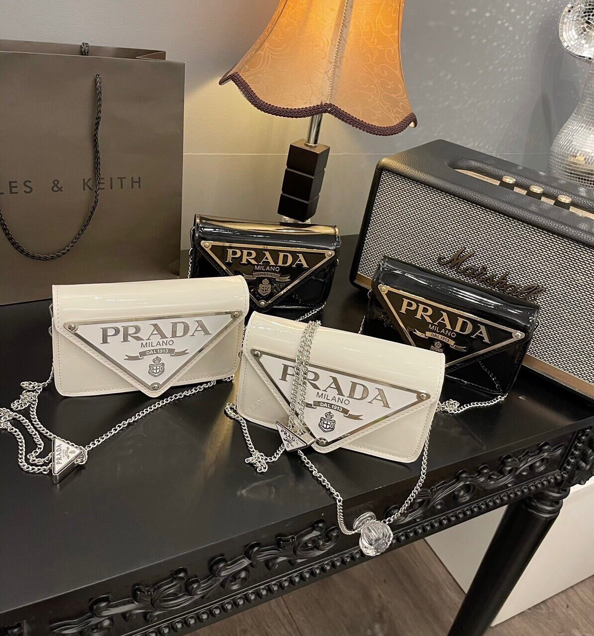 Túi Prada mini đeo chéo hot trend, túi xách mini, túi đỏ chéo, túi xách đẹp