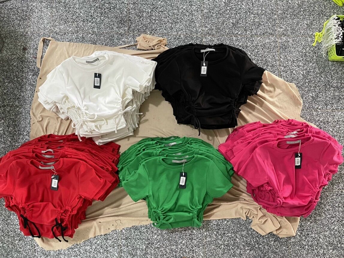 Áo croptop màu trơn eo khoét rút dây UNRD