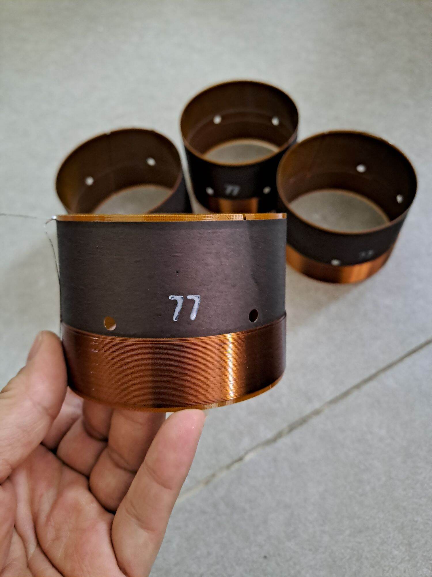 Côn loa 77- 2 lớp