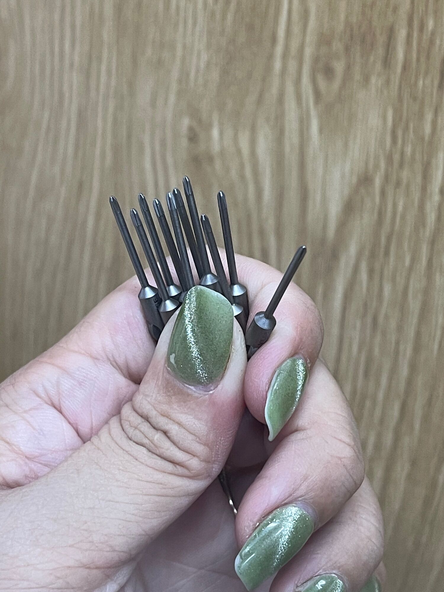 Đầu vít 4 cạnh
