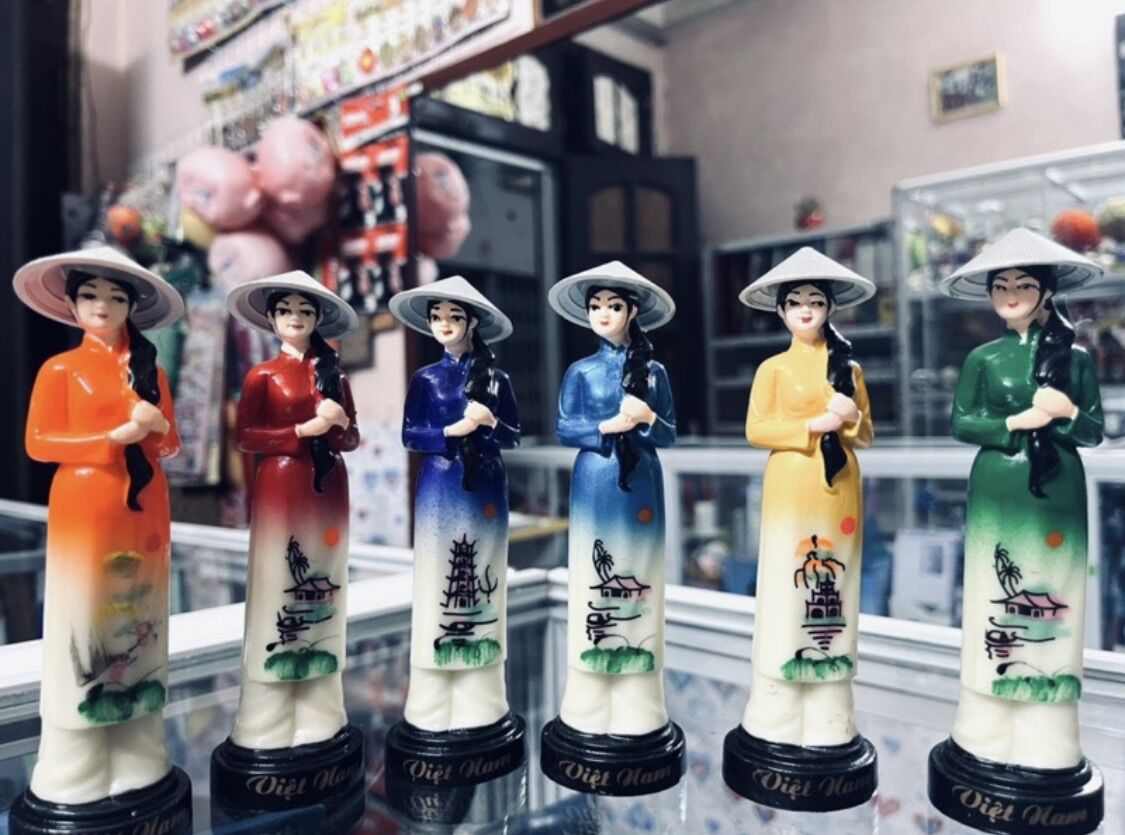Hình tượng cô gái Việt Nam