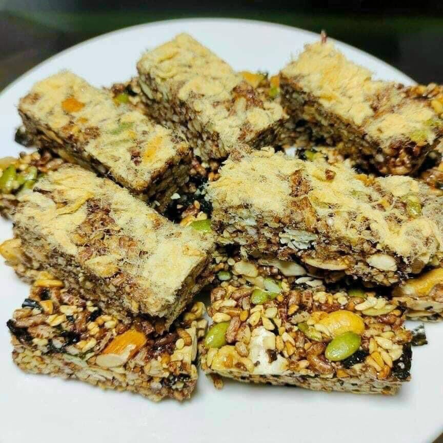 Thanh gạo lứt chà bông túi 500gr