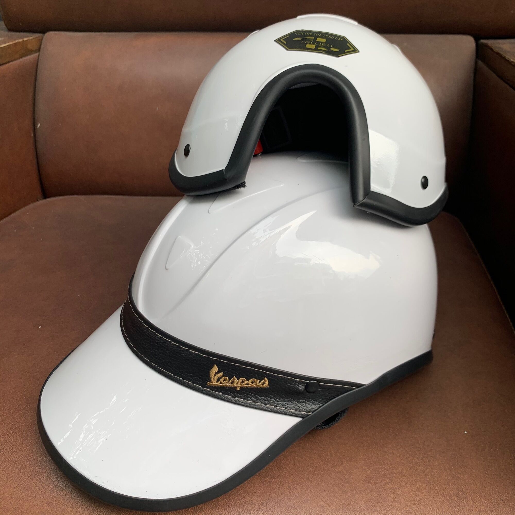 🐰SALE🐰 nón bảo hiểm kết Vespas Chính hãng cty LInh hương