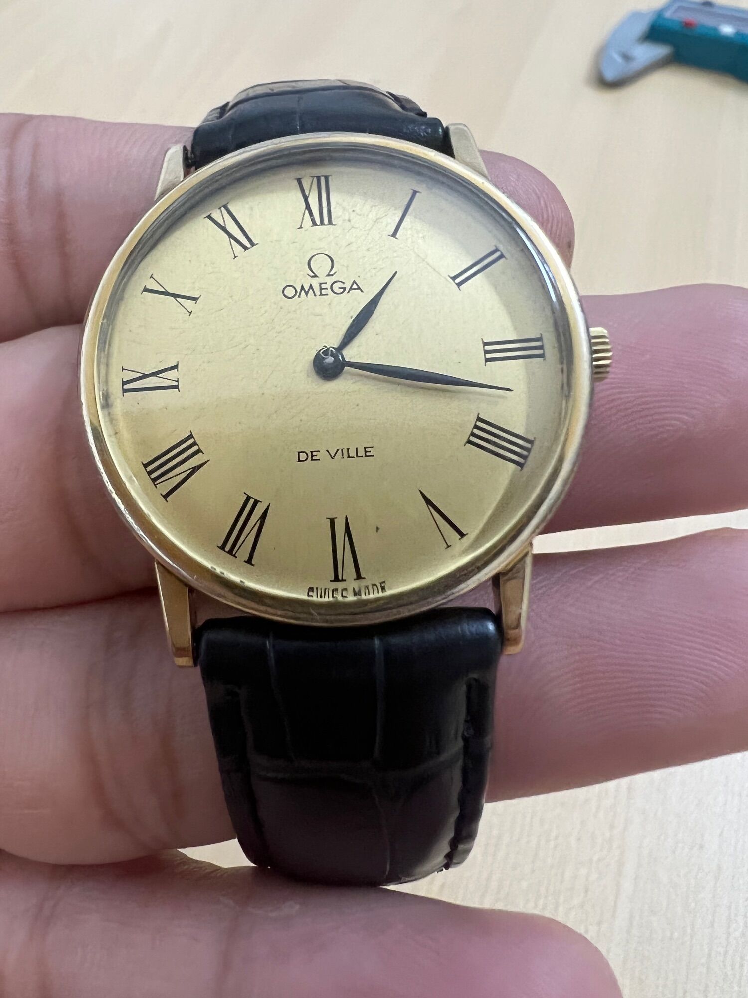 Đồng hồ Omega devilled cơ cót, size 33mm luôn núm, kính mica zin, máy zin, khoá zin, hàng đã qua sử dụng anh em về spa lại , zin all mới 90%