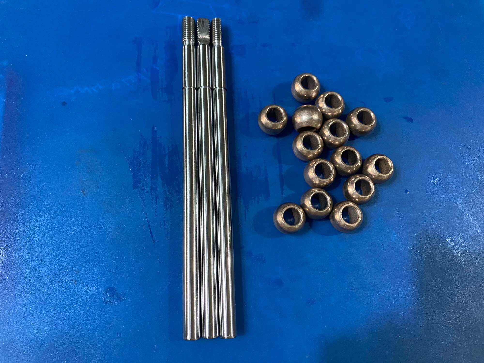 10 bộ trục cắt đầu (quạt treo kèm bạc đỏ 16,7cm)
