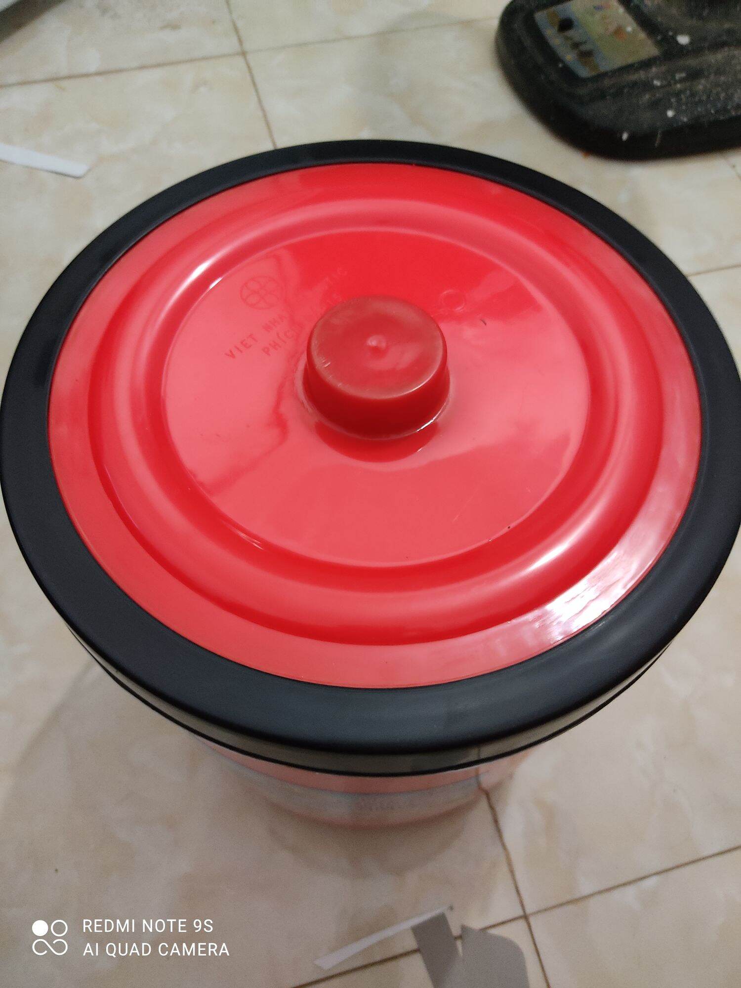 Vietnamese-Japanese 15-Liter Ice Thermos