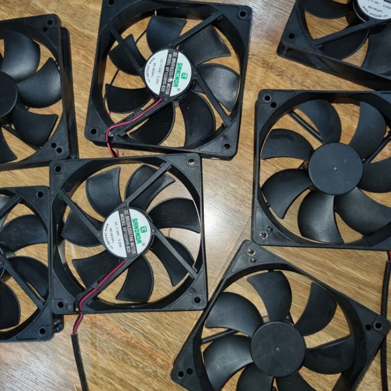Quạt tản nhiệt 24v /0.15-0.25a cũ tháo máy