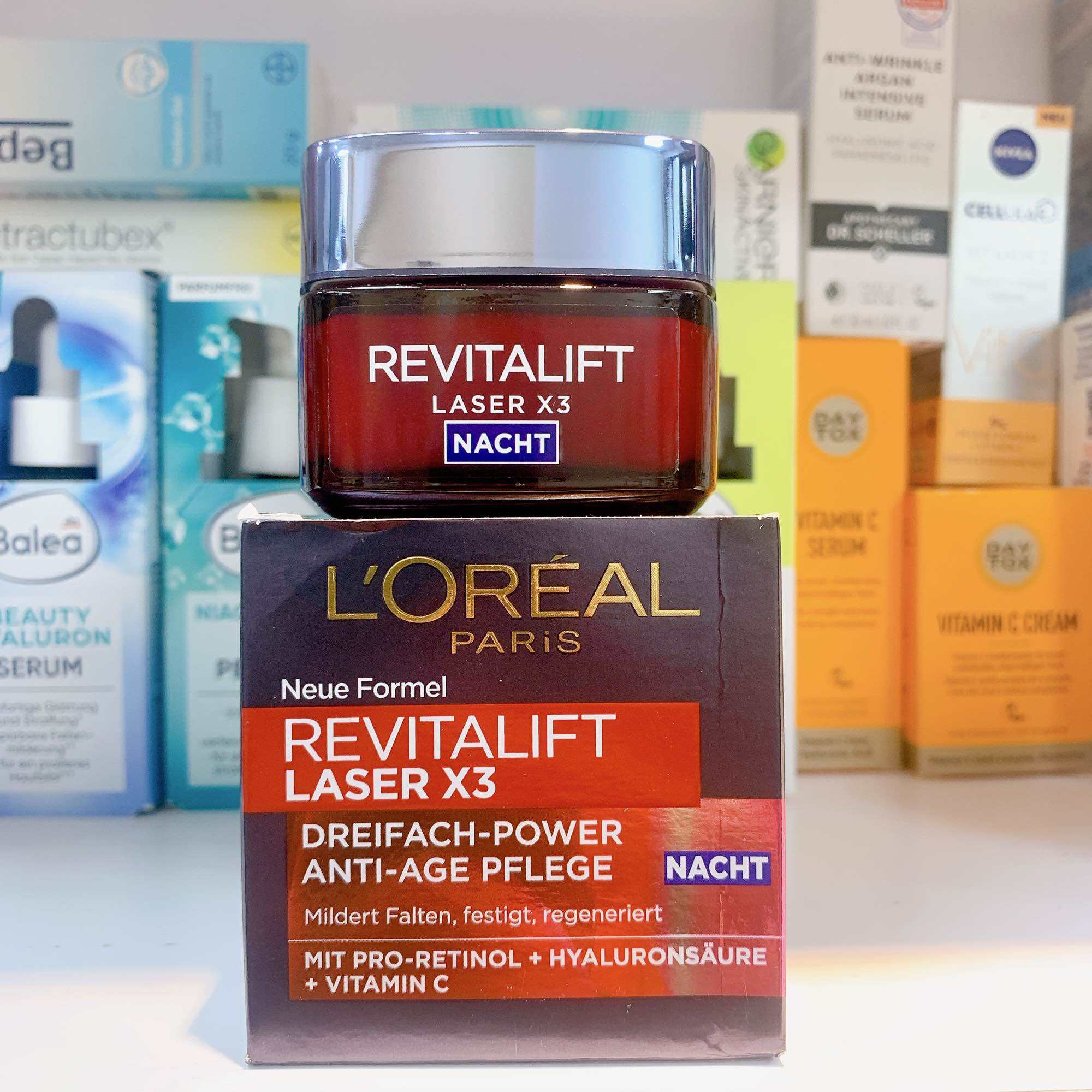 Kem dưỡng da L'Oréal Paris Revitalift Laser X3 ngày và đêm giảm nếp nhăn chống lão hoá giúp mờ thâm nám - 50ml