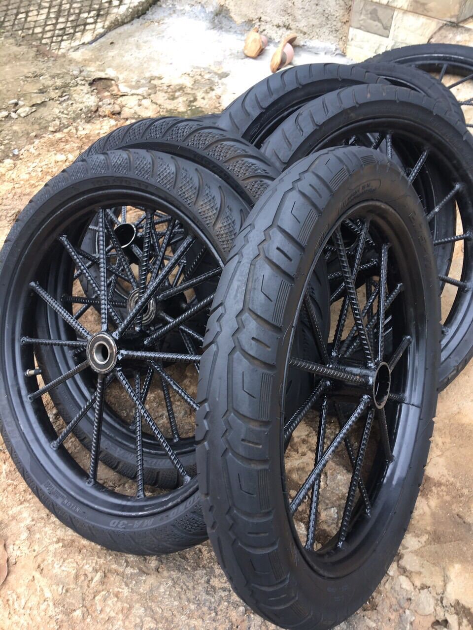 Lốp xe cải tiến bộ 2 cái đầy đủ vòng bi