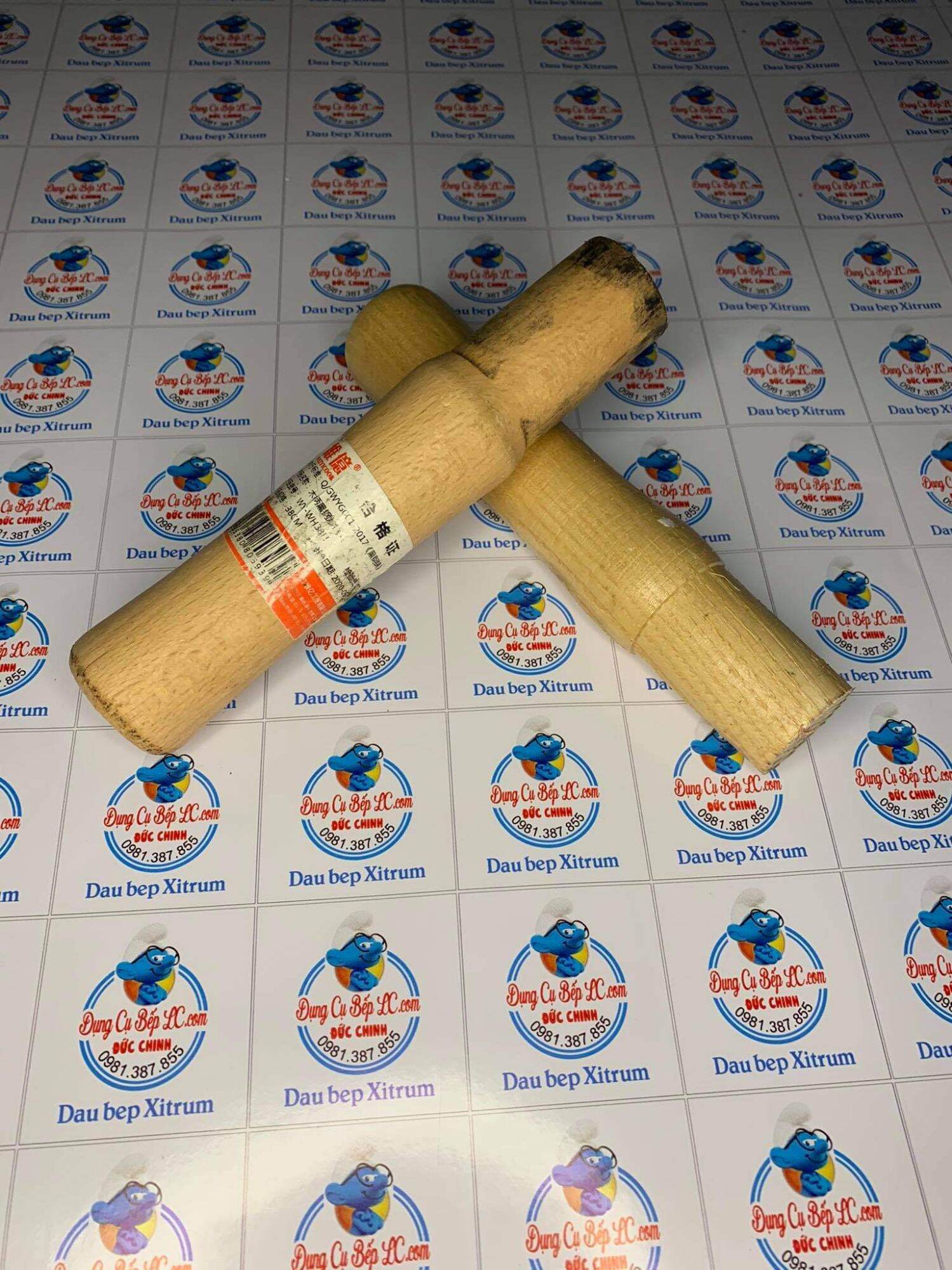 cán gỗ tay cầm chảo thep carbon