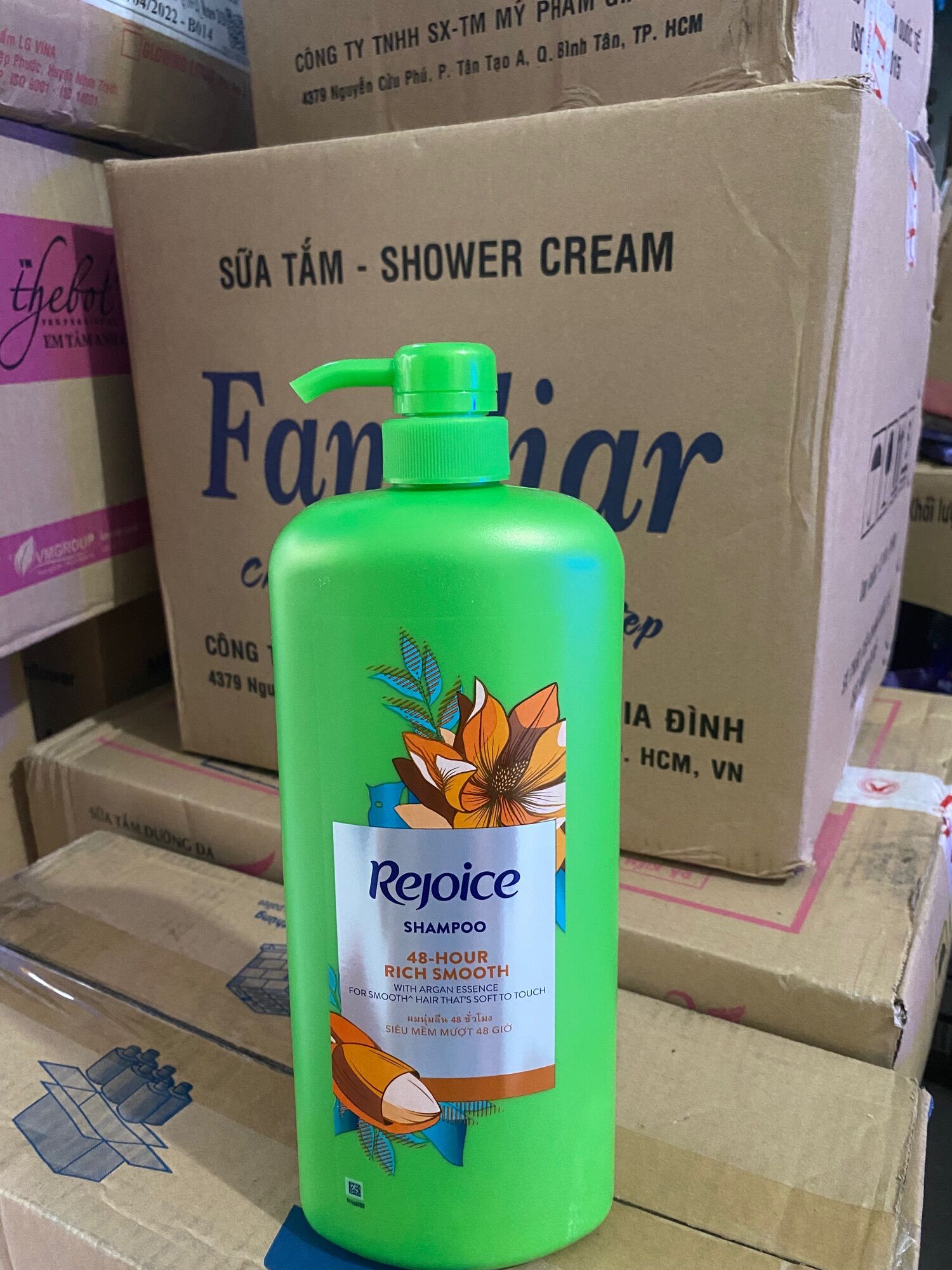 Dầu gội REJOICE suôn mềm mượt 1.2kg chai lớn tiết kiệm hàng mới giá mới