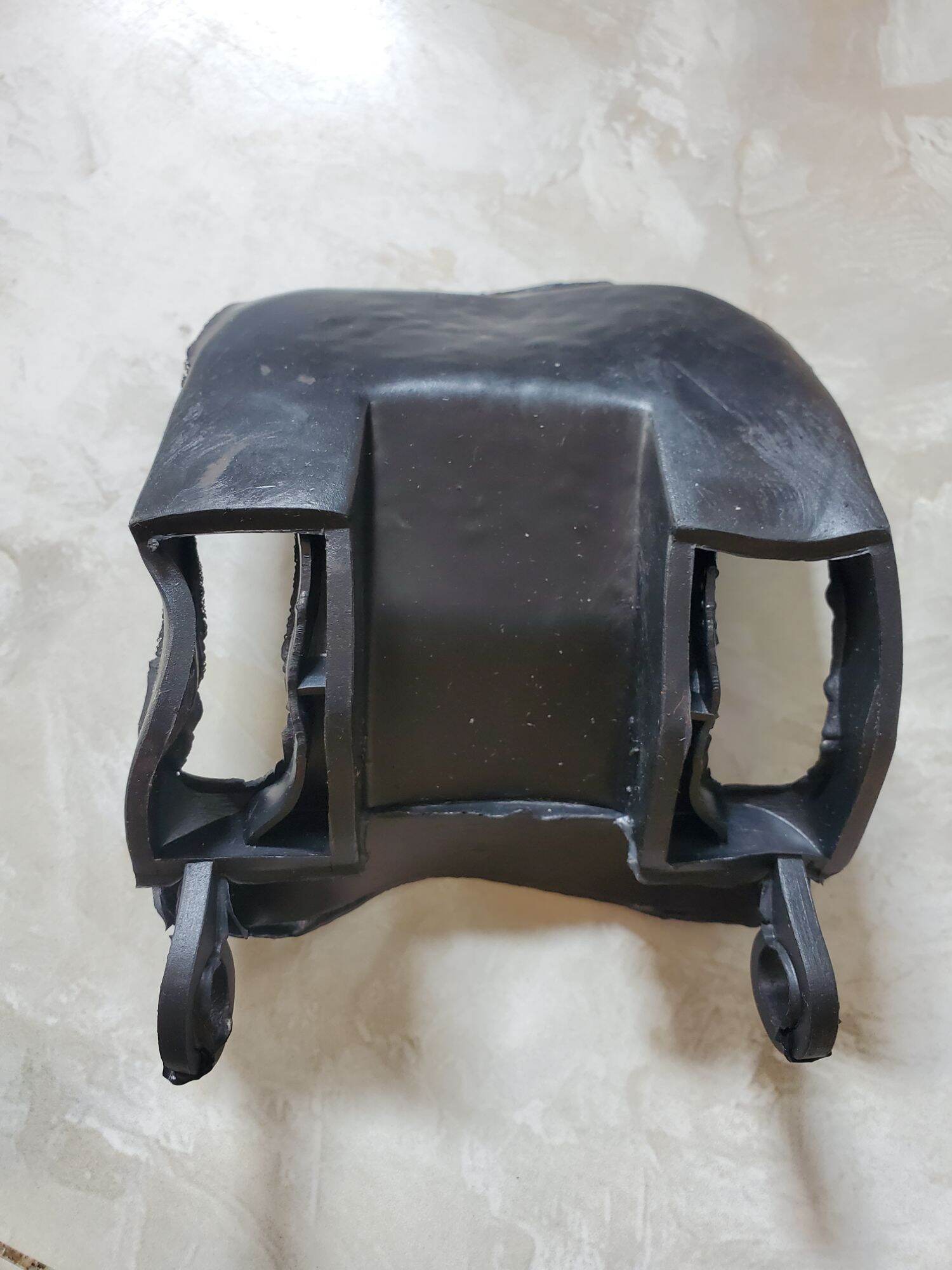 Lưỡi trâu xe Cúp 81